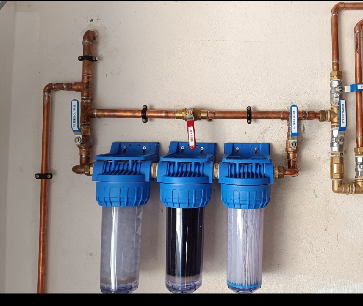 Instalación de descalcificador